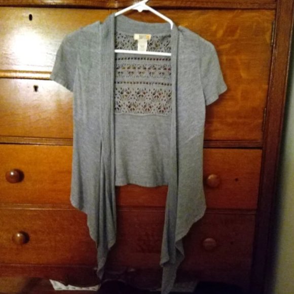 ROUTE 66 - Lace Cardigan Short Sleeve Cardigan in Gray - Picture 4 of 4
